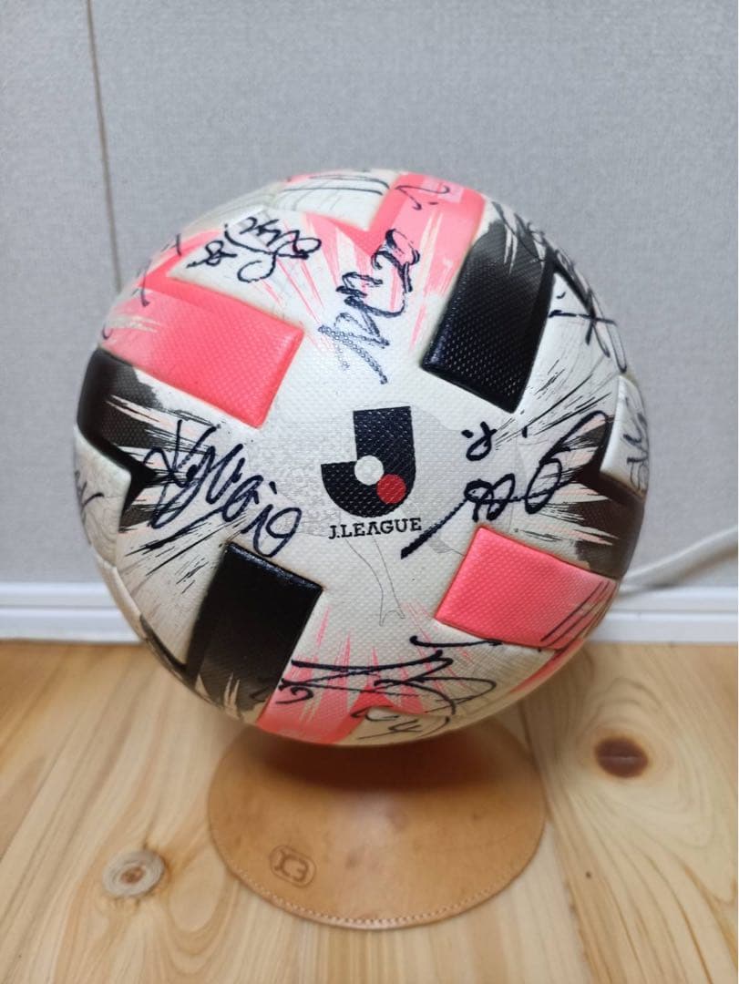 【Jリーグ公式試合球／即購入OK】 愛媛FC トップチーム 全選手直筆サイン