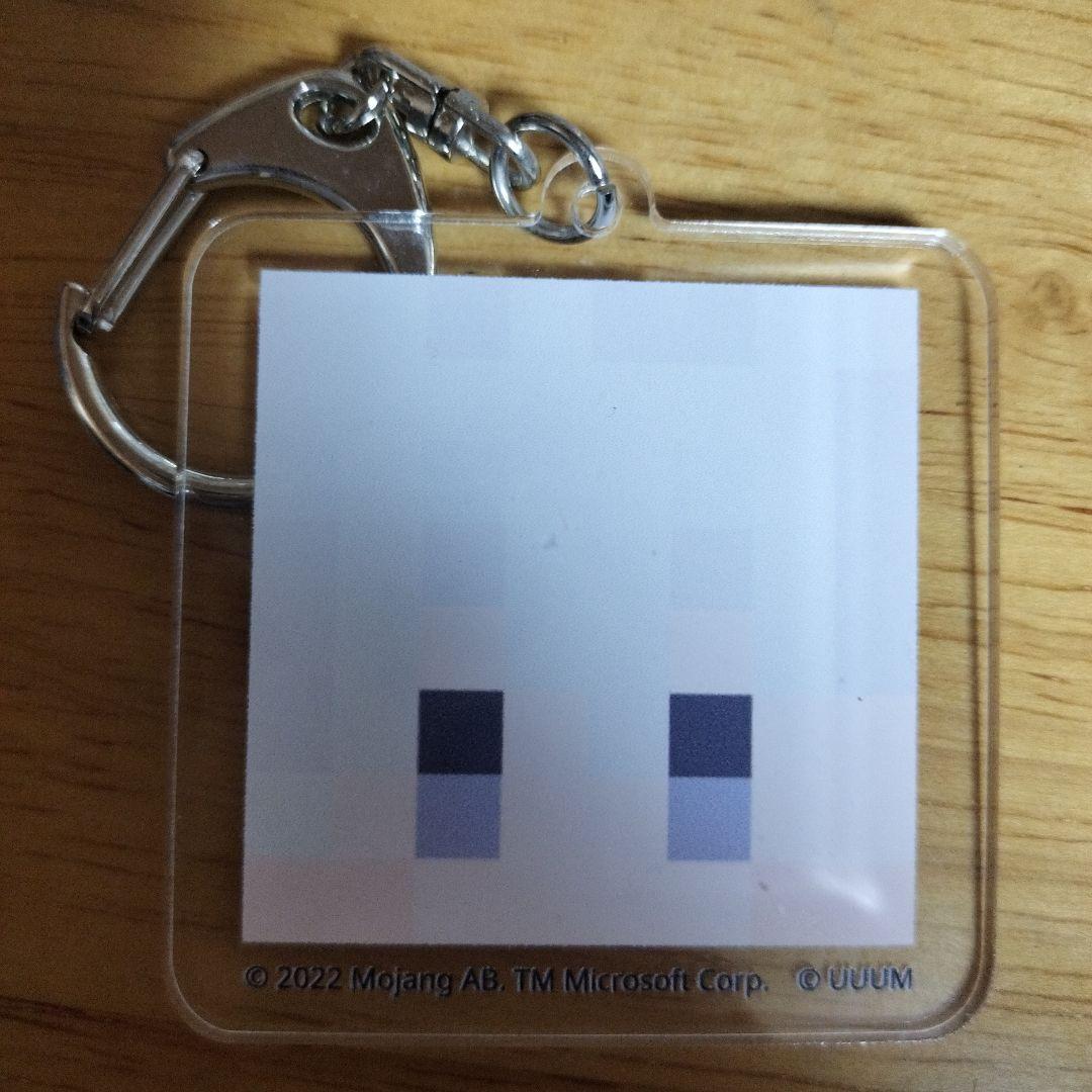 カラフルピーチ　ヒロ　アクキー