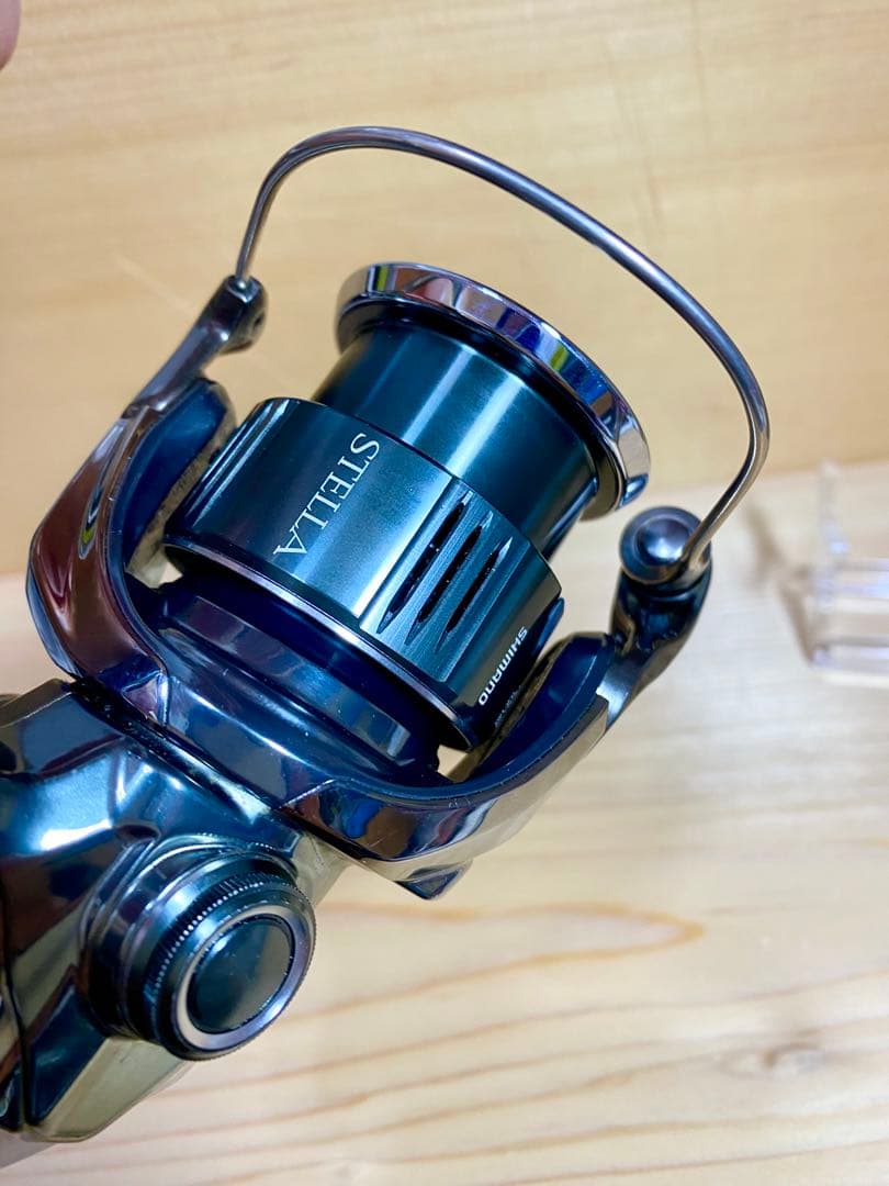 22STELLA スピニングリール C2500S 中古美品