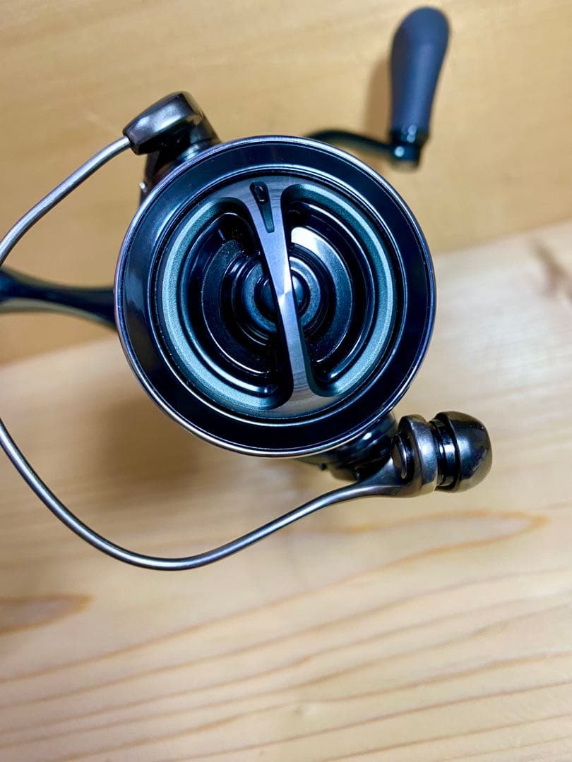 22STELLA スピニングリール C2500S 中古美品