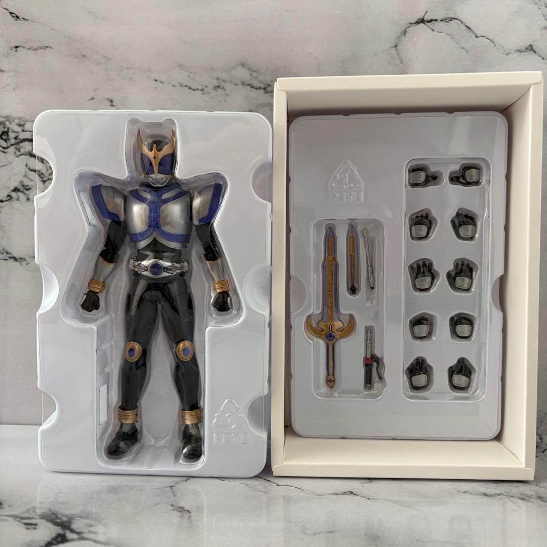 S.H.Figuarts 真骨彫製法 仮面ライダークウガ タイタンフォーム