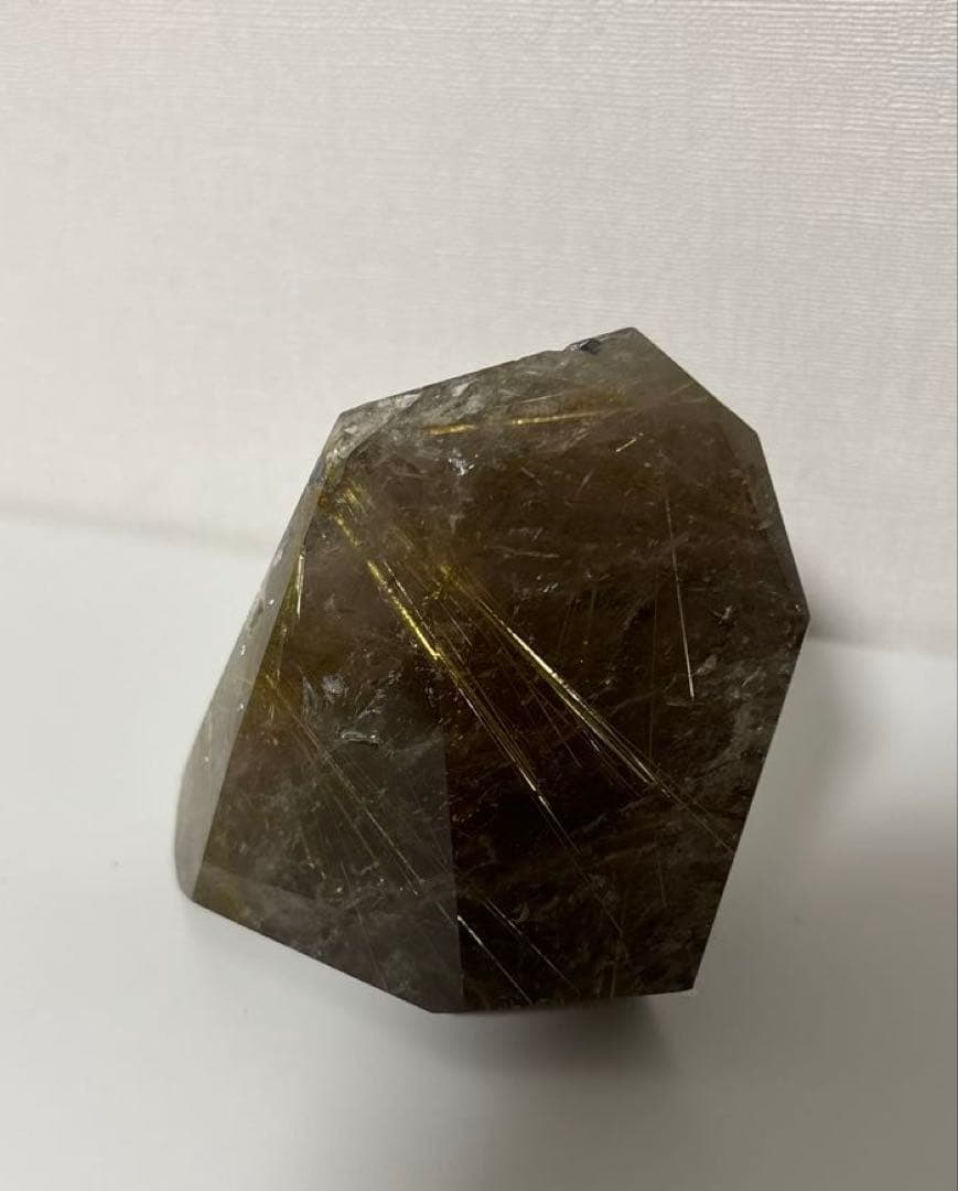 ゴールデンルチルクオーツ　210ｇ　鑑賞石 自然石 天然石 鉱物 置物