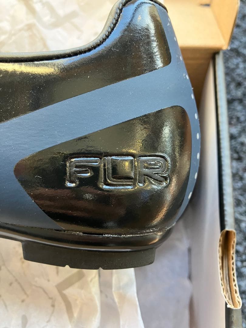 ＦＬＲ　Ｆ１１　ロードバイク系３穴シューズ