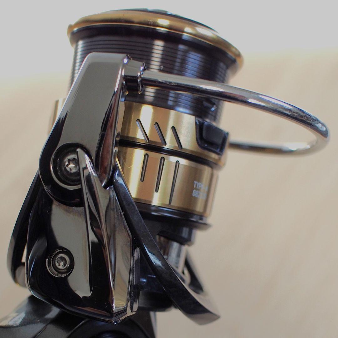 【 20 LUVIAS FC LT 2000S-XH 】ダイワ ルビアス