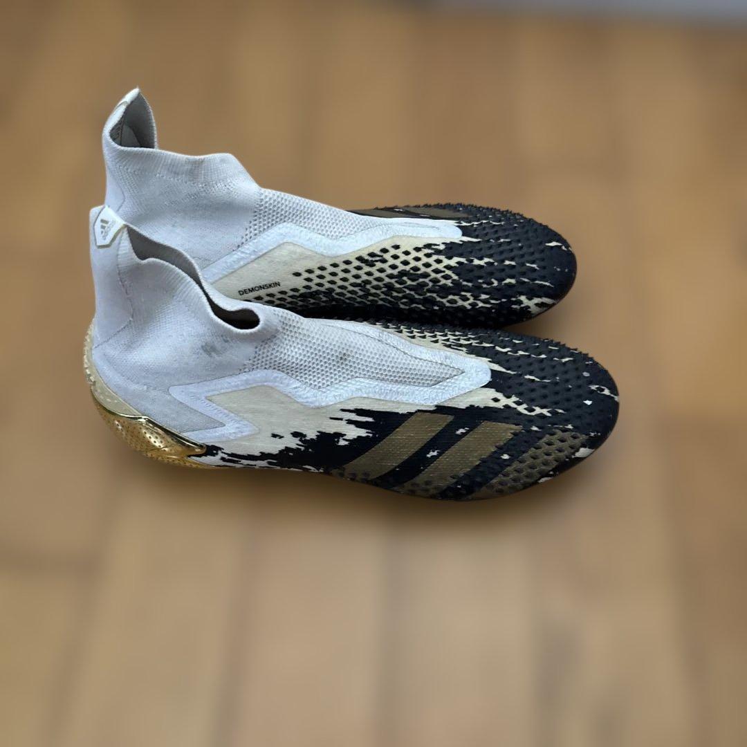 adidas サッカースパイク紐なしFG ホワイト/ブラック/ゴールド