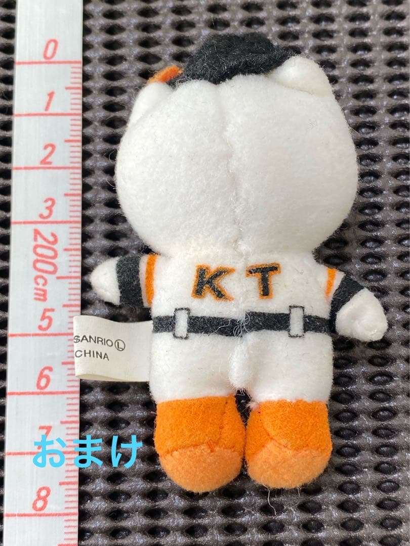 2000年製　新品　ハローキティ　日本ハムファイターズ ぬいぐるみ
