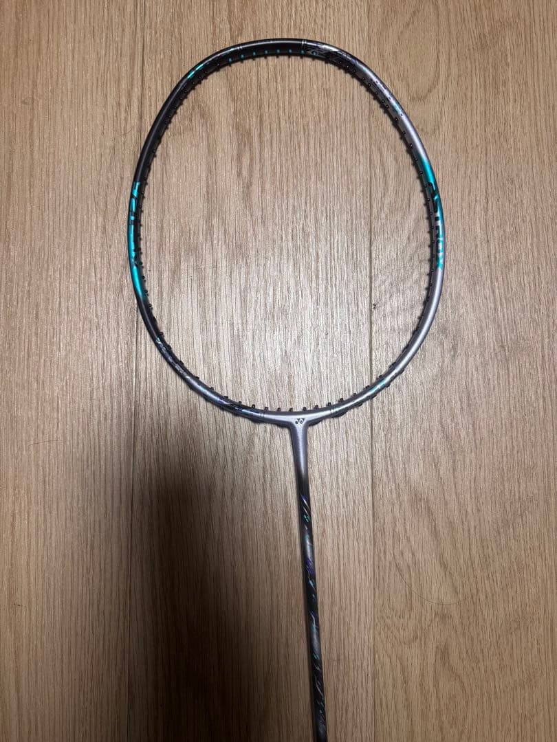 バドミントンラケット YONEXアストロクス88S Pro 4U