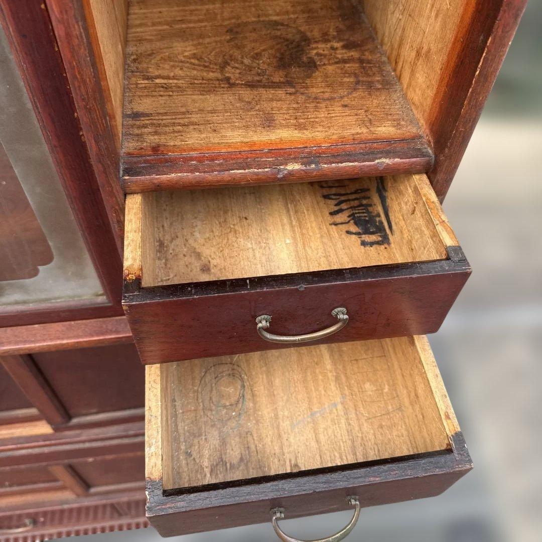 m*k様 昭和レトロ　茶箪笥　木製キャビネット 赤褐色 ガラス扉付き