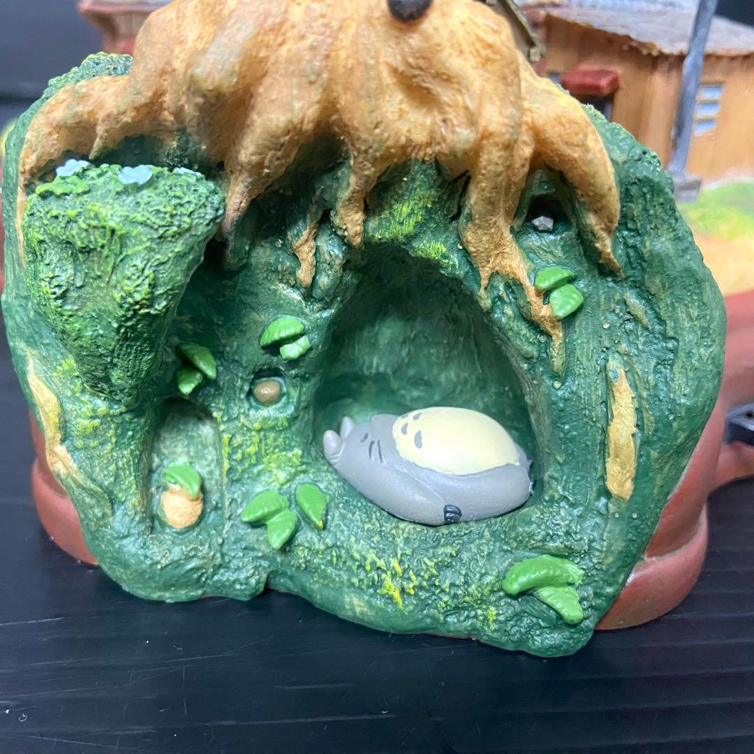 【希少アイテム】　となりのトトロ　ライトアップジオラマ　さつきとメイの家　草壁家