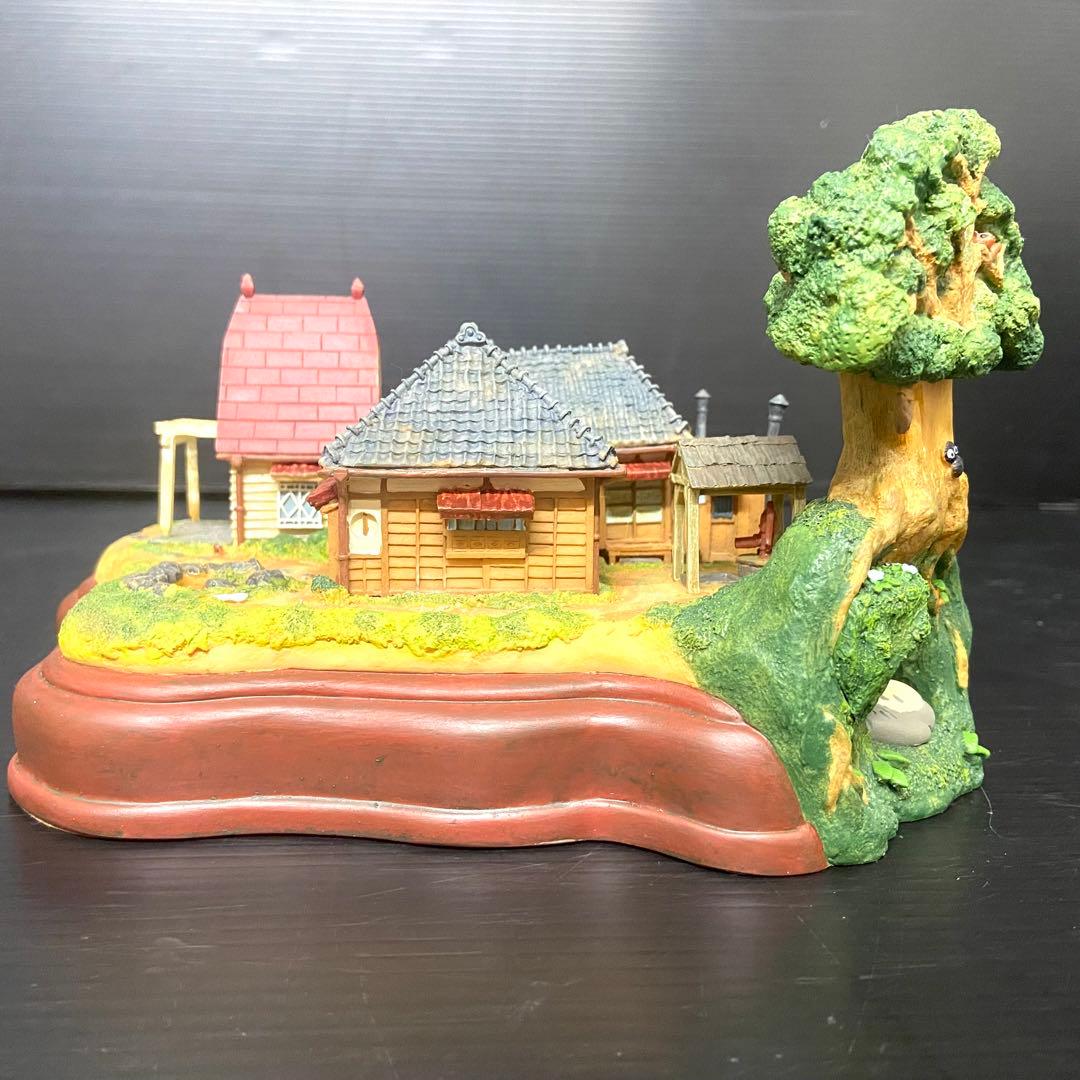 【希少アイテム】　となりのトトロ　ライトアップジオラマ　さつきとメイの家　草壁家