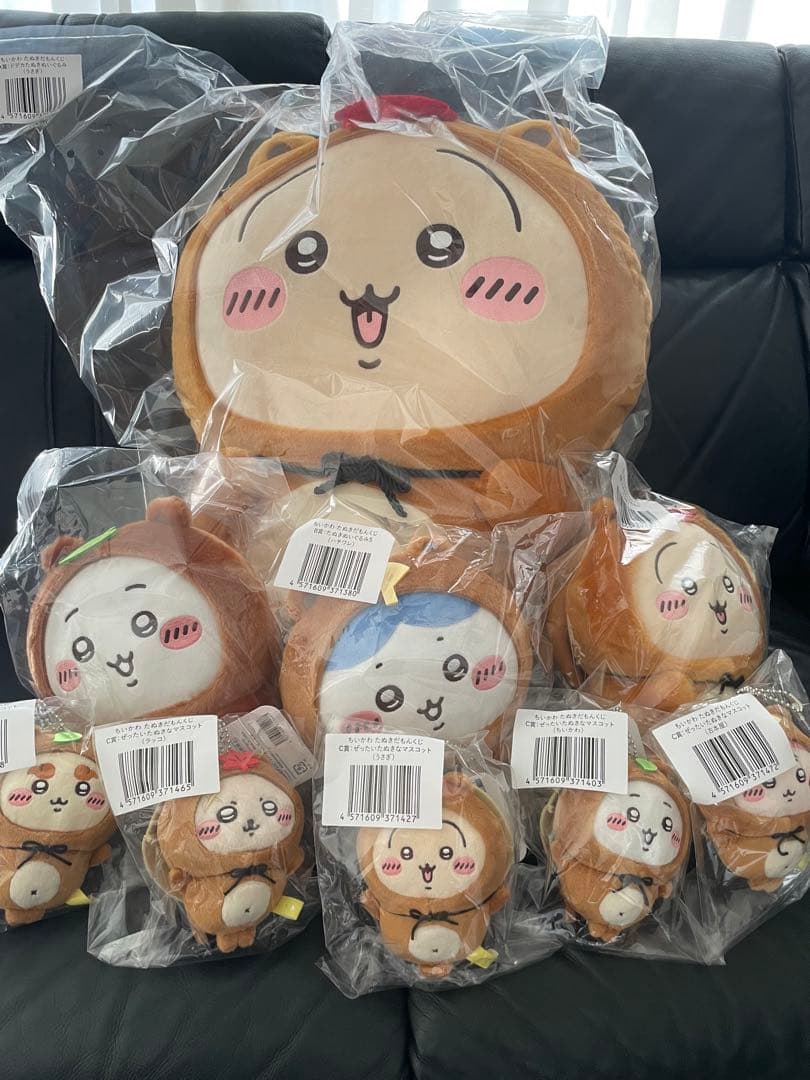 ちいかわ　たぬきだもんくじ　A賞うさぎ　B賞コンプ　C賞ちいかわなど5種　おまけ