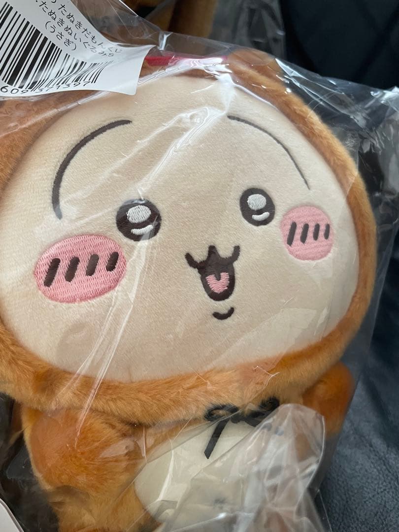 ちいかわ　たぬきだもんくじ　A賞うさぎ　B賞コンプ　C賞ちいかわなど5種　おまけ