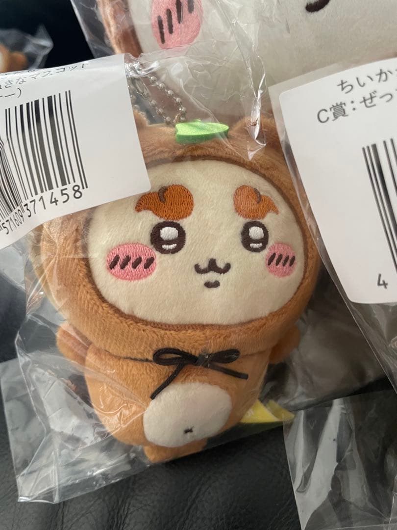 ちいかわ　たぬきだもんくじ　A賞うさぎ　B賞コンプ　C賞ちいかわなど5種　おまけ