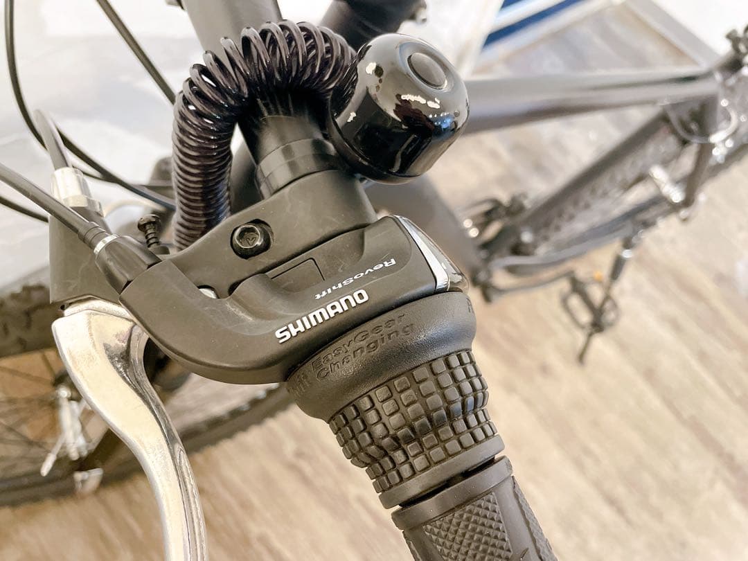 ブラック マウンテンバイク アルミフレーム