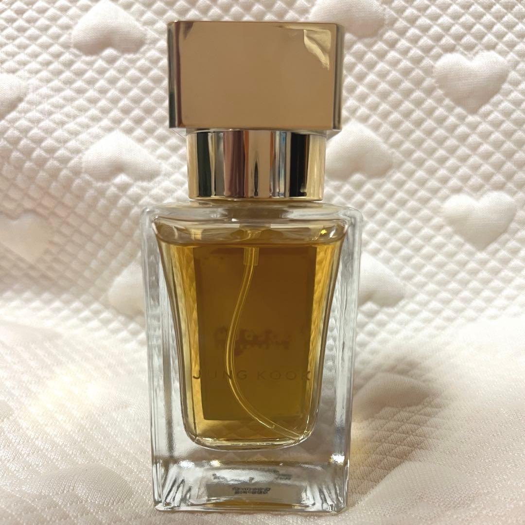 ジョングク GOLDEN 韓国 ソウル 展示会 香水 パフューム グク BTS