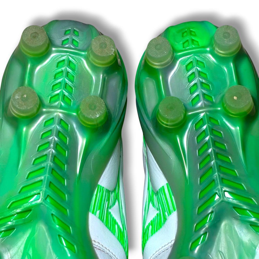 【美品】モナルシーダNEO III ELITEサッカー／フットボール22.5cm