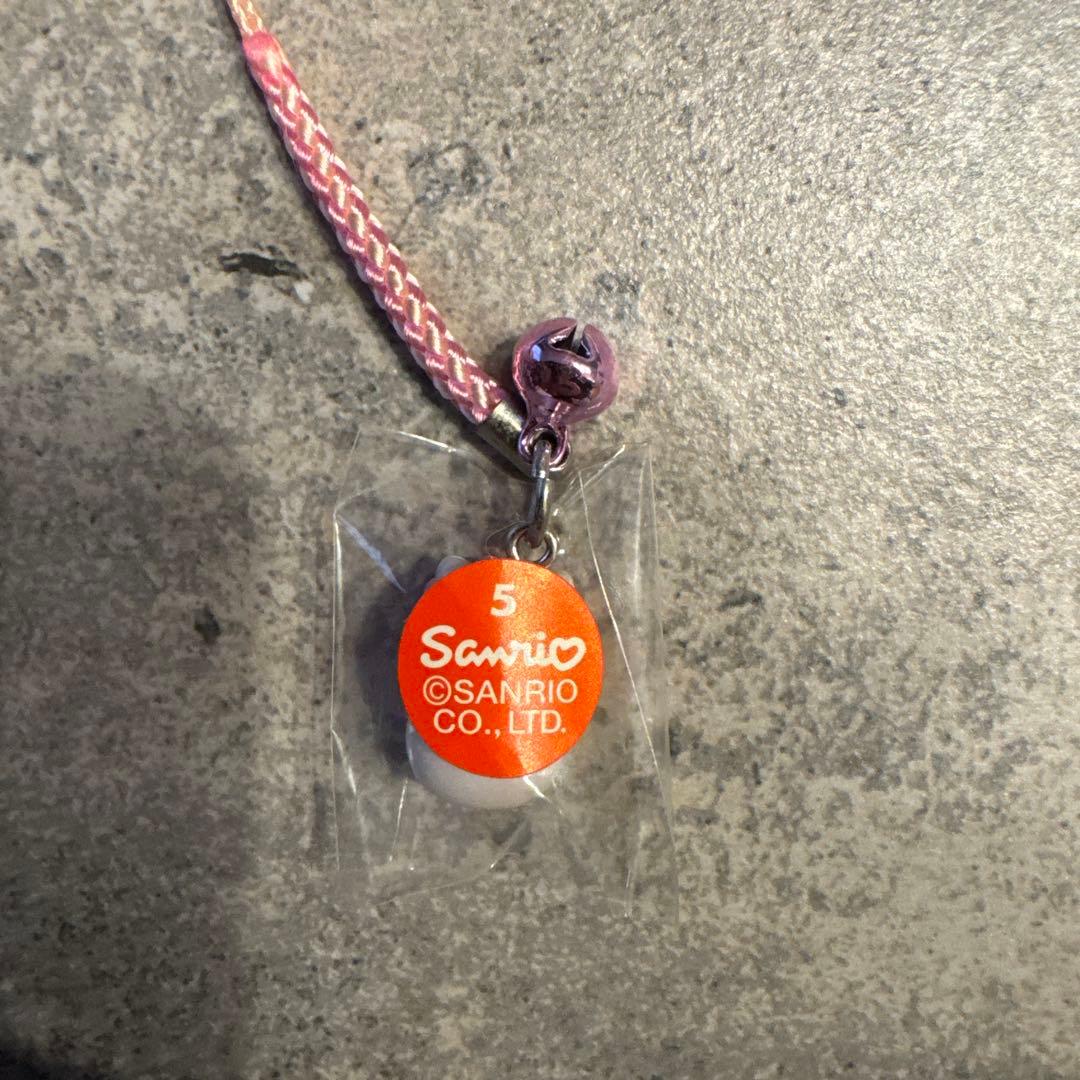 希少　レア　ハローキティ 雪だるま 根付けストラップ 冬 2005年製