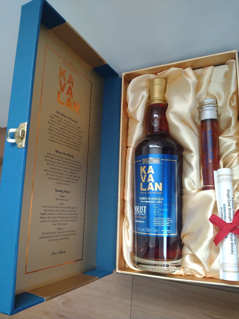 KAVALAN SOLIST CaskStrength ソリスト 700ml