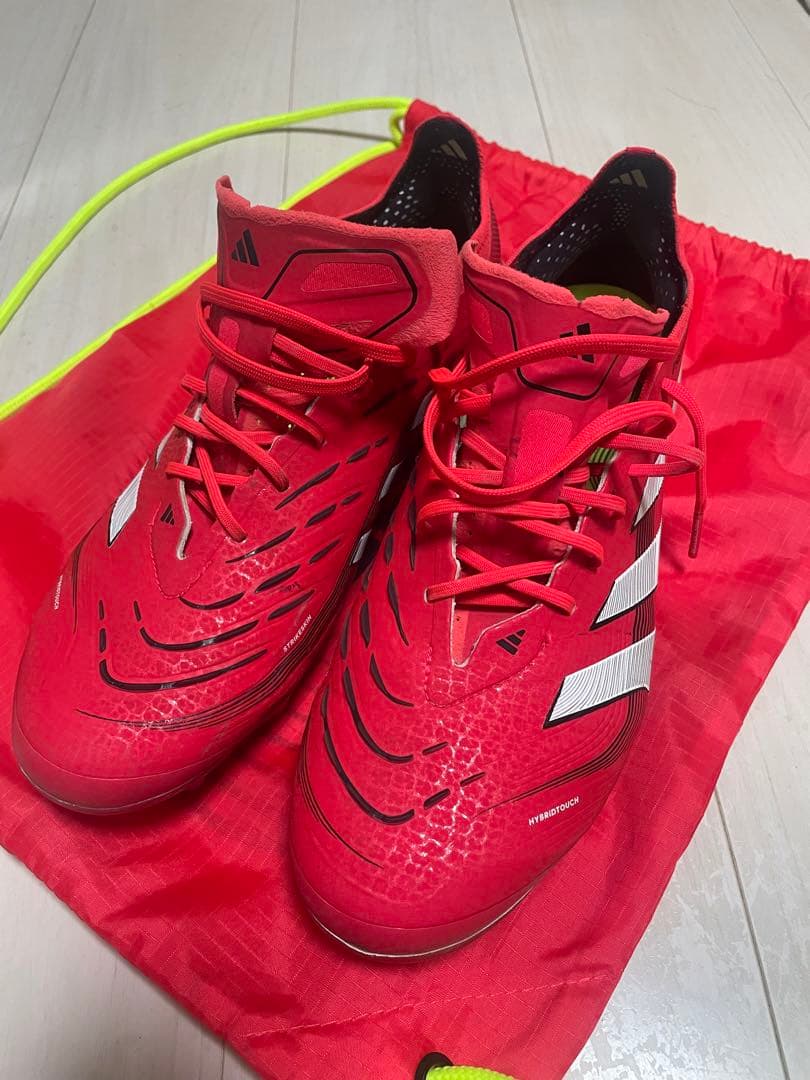 アディダス　プレデターエリート　 HG/AG