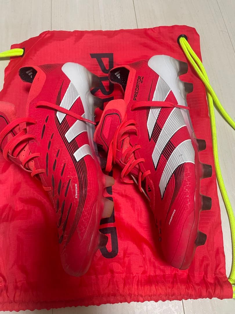 アディダス　プレデターエリート　 HG/AG
