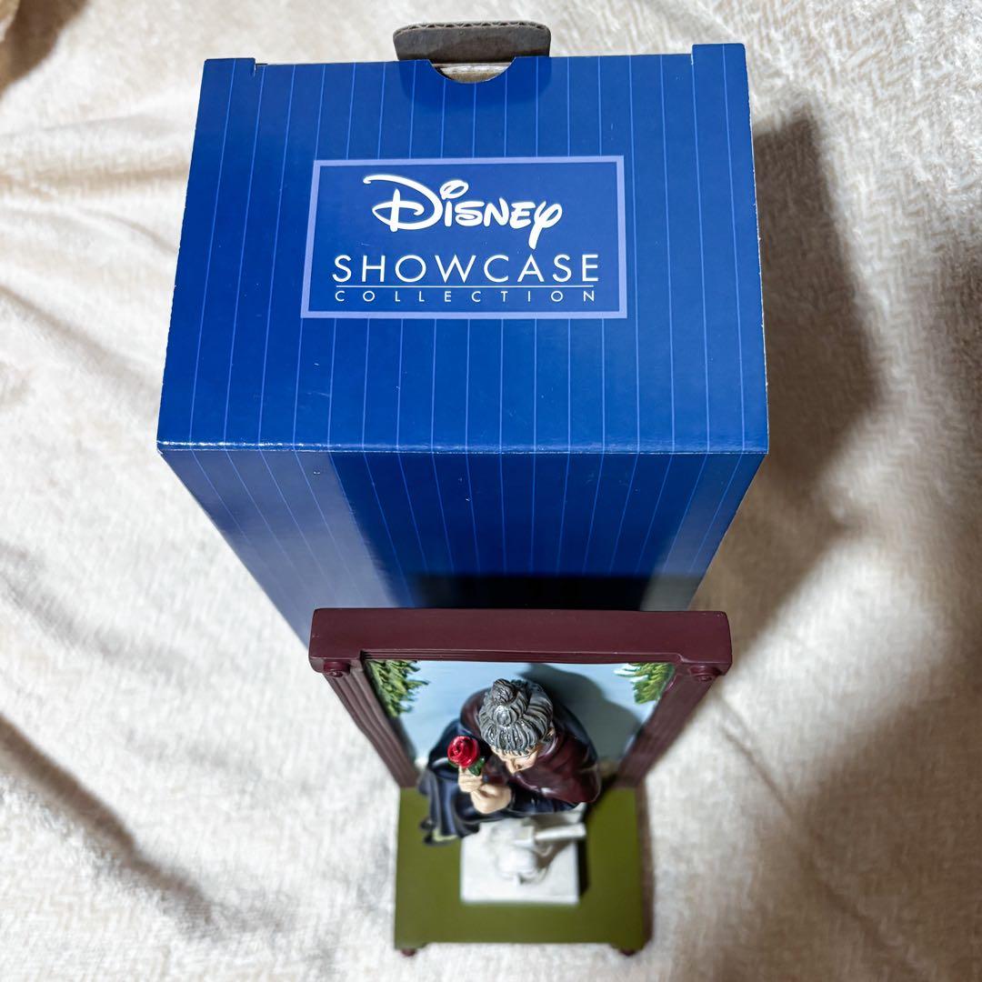 ホーンテッドマンション　ショーケース　ジョージの未亡人　エネスコ　置物　メアリー