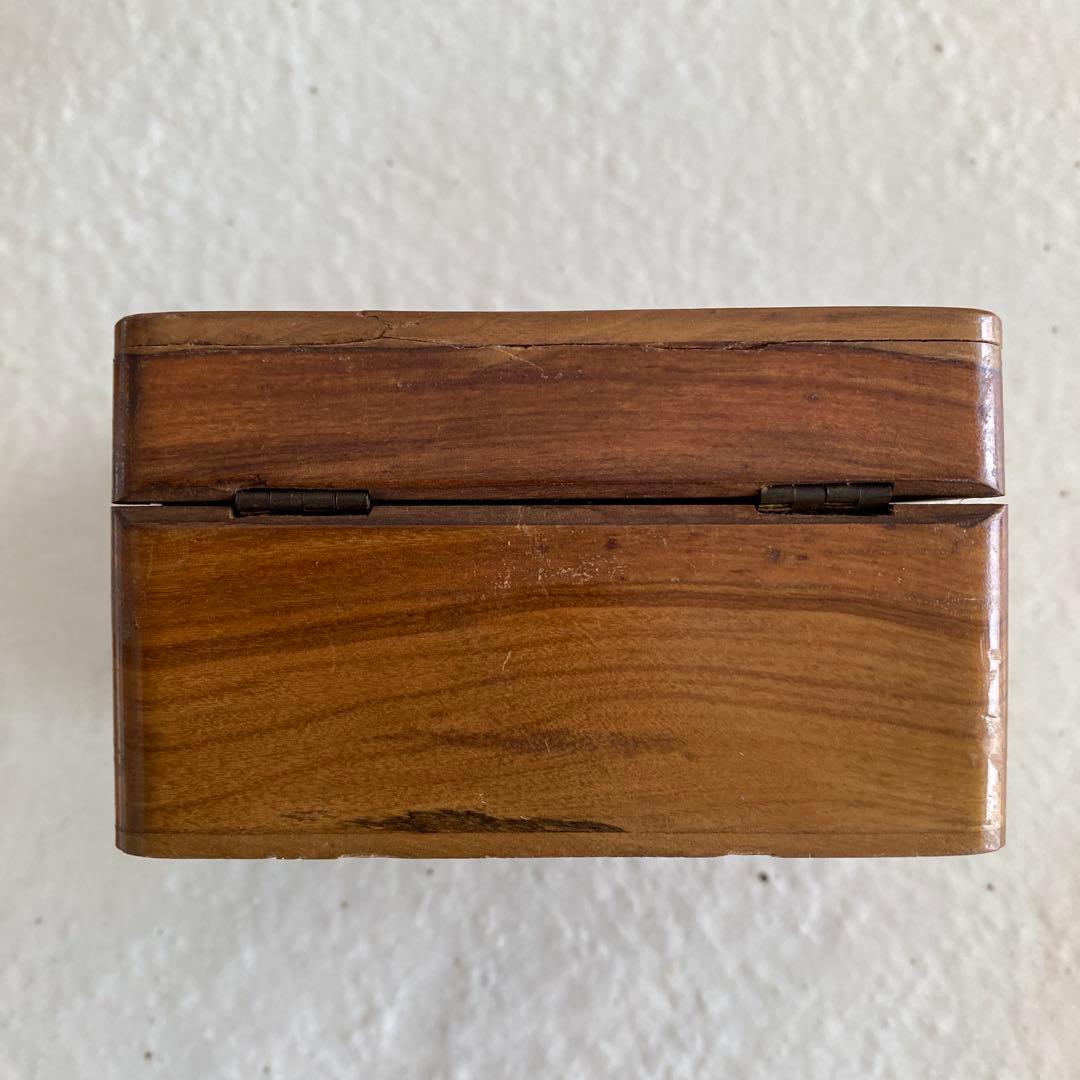 モシュリンヌ　木箱