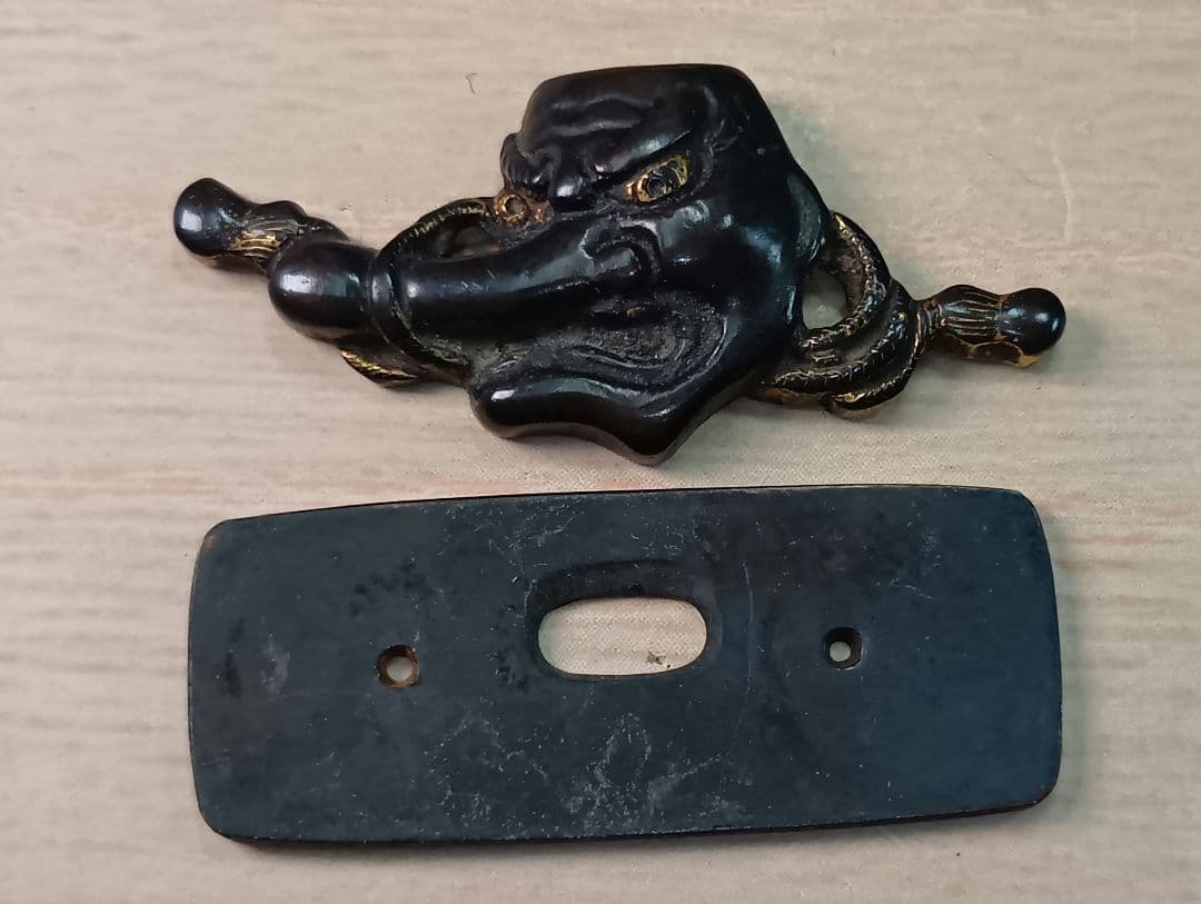 煙草入れ／天狗前金具