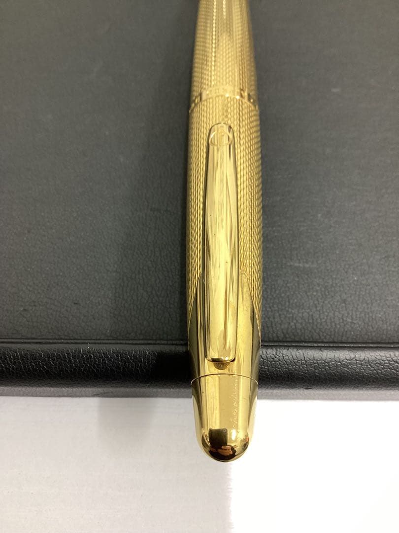 A.DUNHILL ゴールドプレートバーレイボールペン