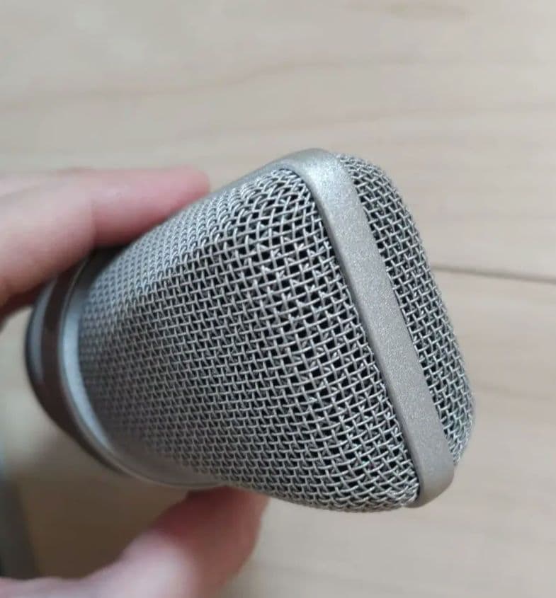 ノイマン Neumann TLM 102 コンデンサーマイク