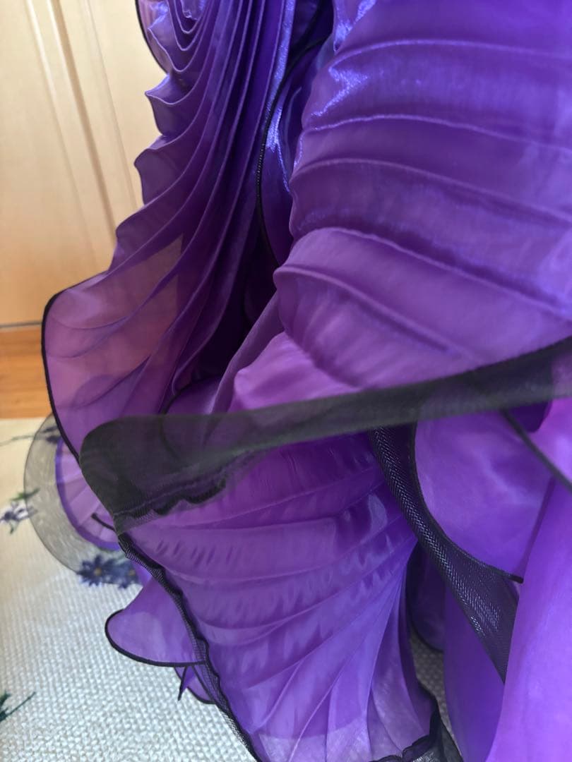 紫の社交ダンスドレス