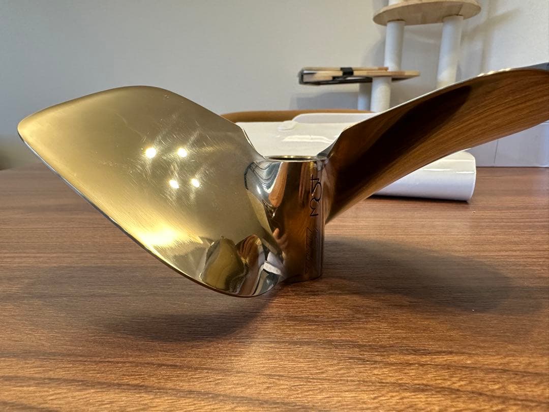 希少　ボートレース　4337平本真之選手サイン入りプロペラ