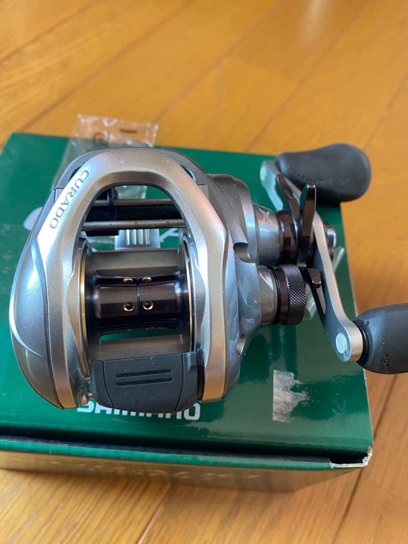 シマノ 15クラド 200pg CURADO 右ハンドル