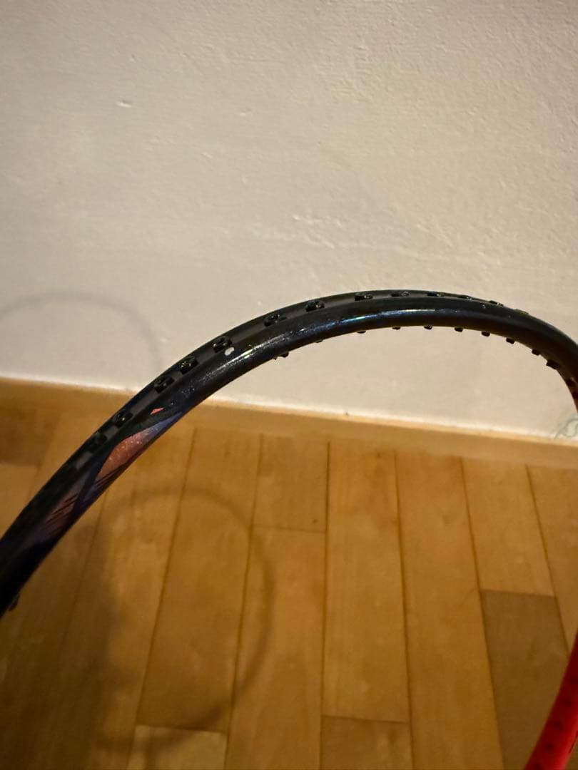 バドミントンラケットアストロクス77Pro