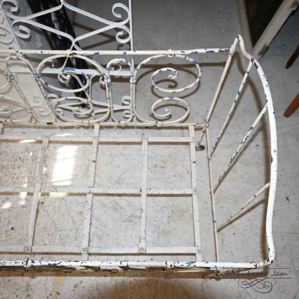 L3710-90 フランスアンティーク アイアン ガーデニング ベビーベット