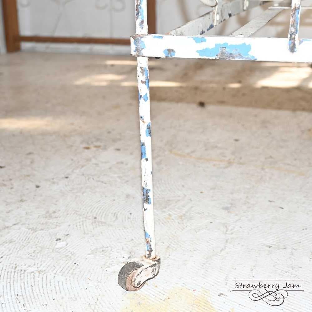 L3710-90 フランスアンティーク アイアン ガーデニング ベビーベット