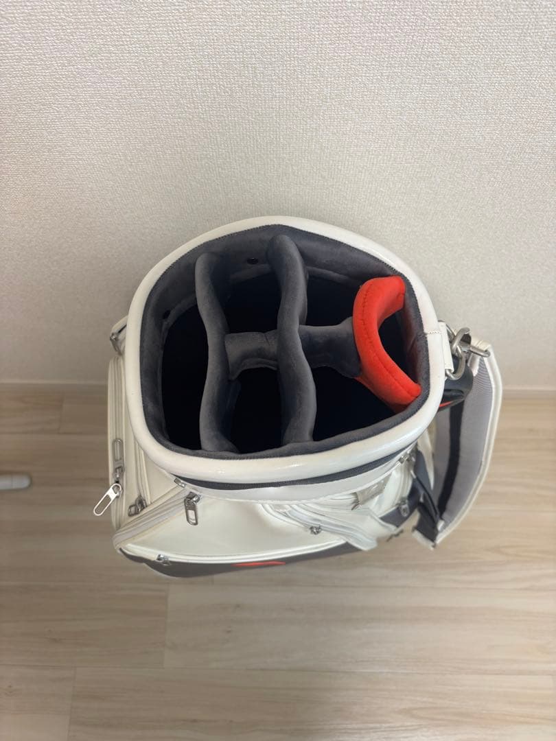 NIKE キャディバッグ　ゴルフ（キャディバッグのみ）