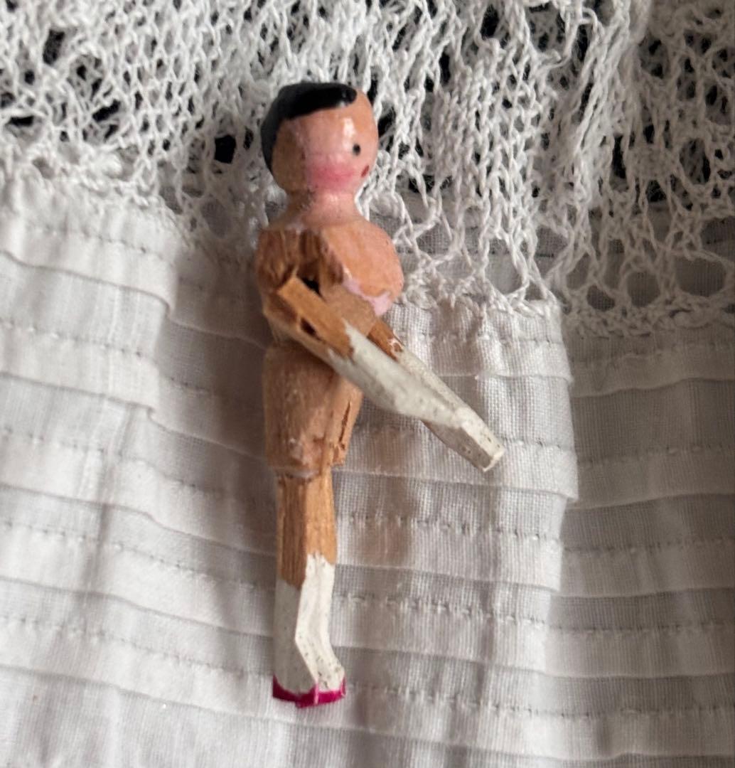 レア極小3.3cm ペグドール　ウッデンドール　アンティークドール