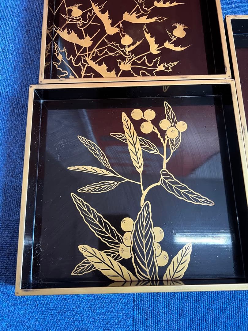 1294  光琳描絵三重　蒔絵　果実文　梅文　花文