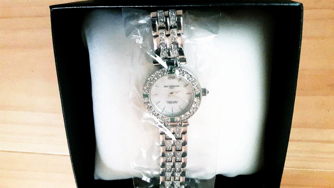 ☆天然ダイヤ　腕時計☆