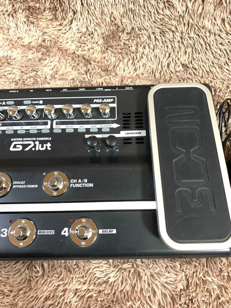 ZOOM G7.1ut ギターマルチエフェクター　アダプター付属