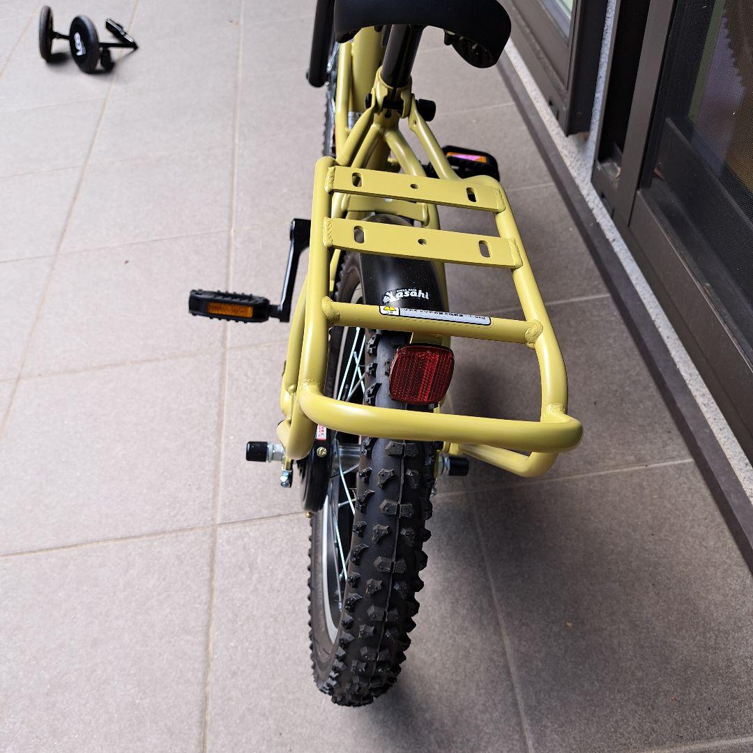 LOG 幼児用自転車 ベージュ 前面バスケット、補助輪付き