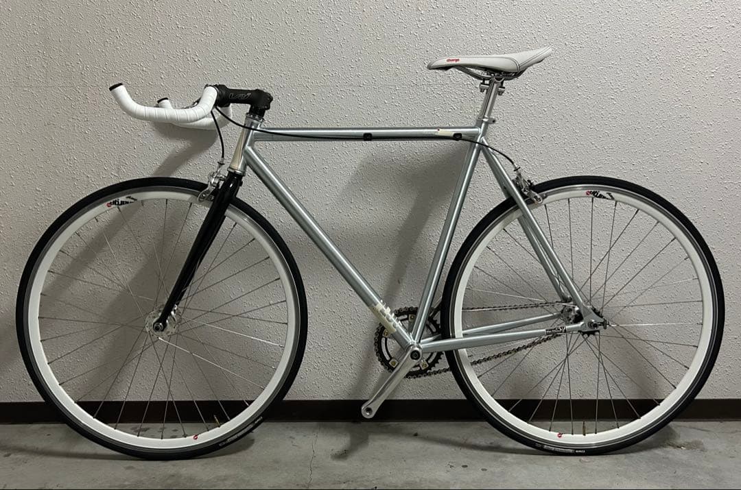 charge bikes plug racer チャージバイクス　プラグレーサー