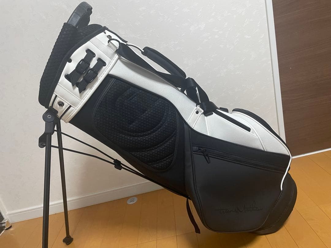 TravisMathew トラヴィスマシュー キャディバッグ