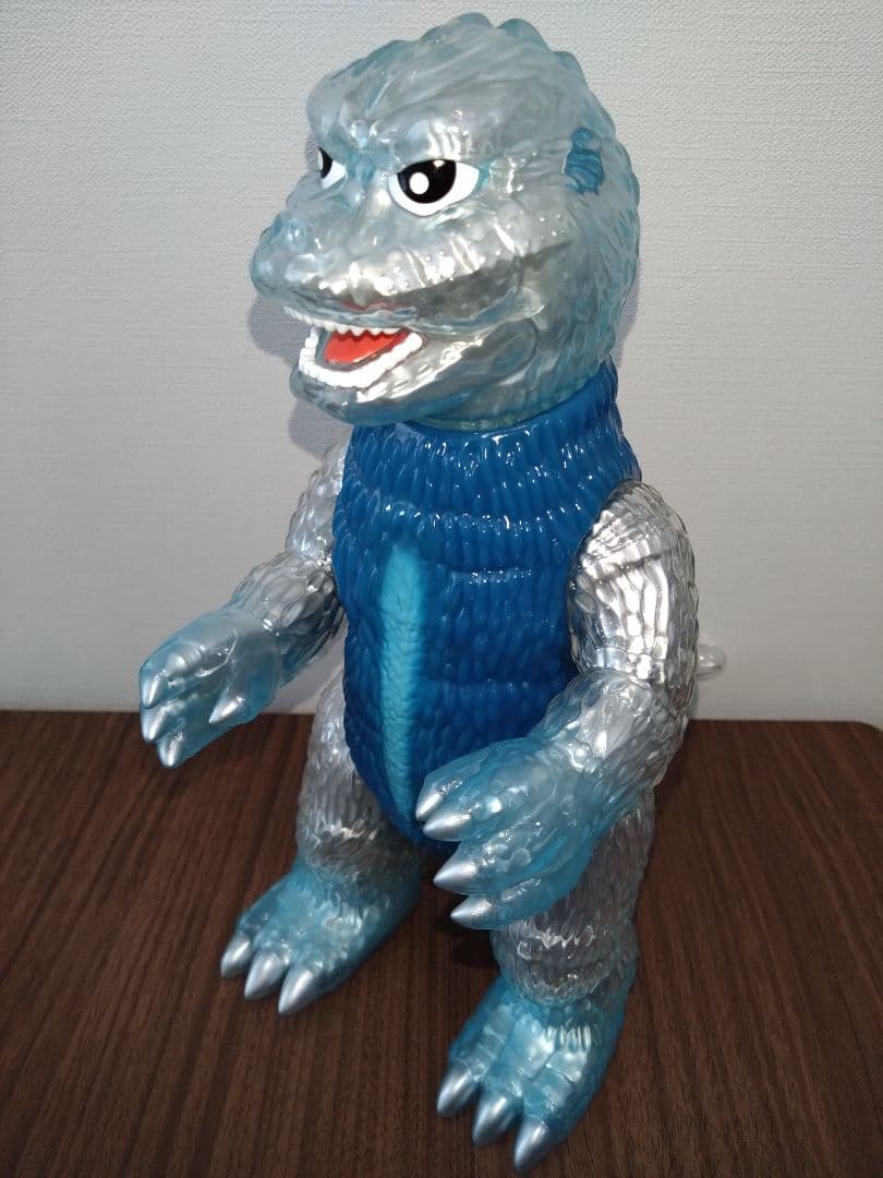 ■新品未使用■シークレットベース ゴジラ ソフビ PUMA スニーカー セット