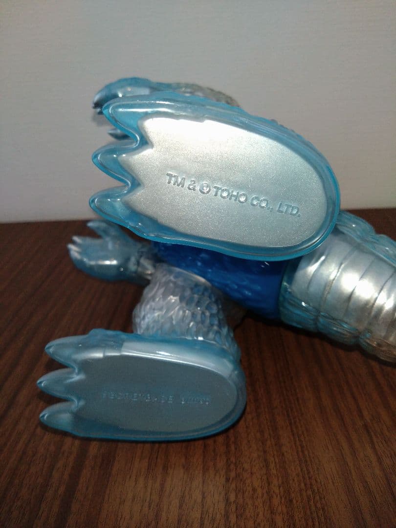 ■新品未使用■シークレットベース ゴジラ ソフビ PUMA スニーカー セット