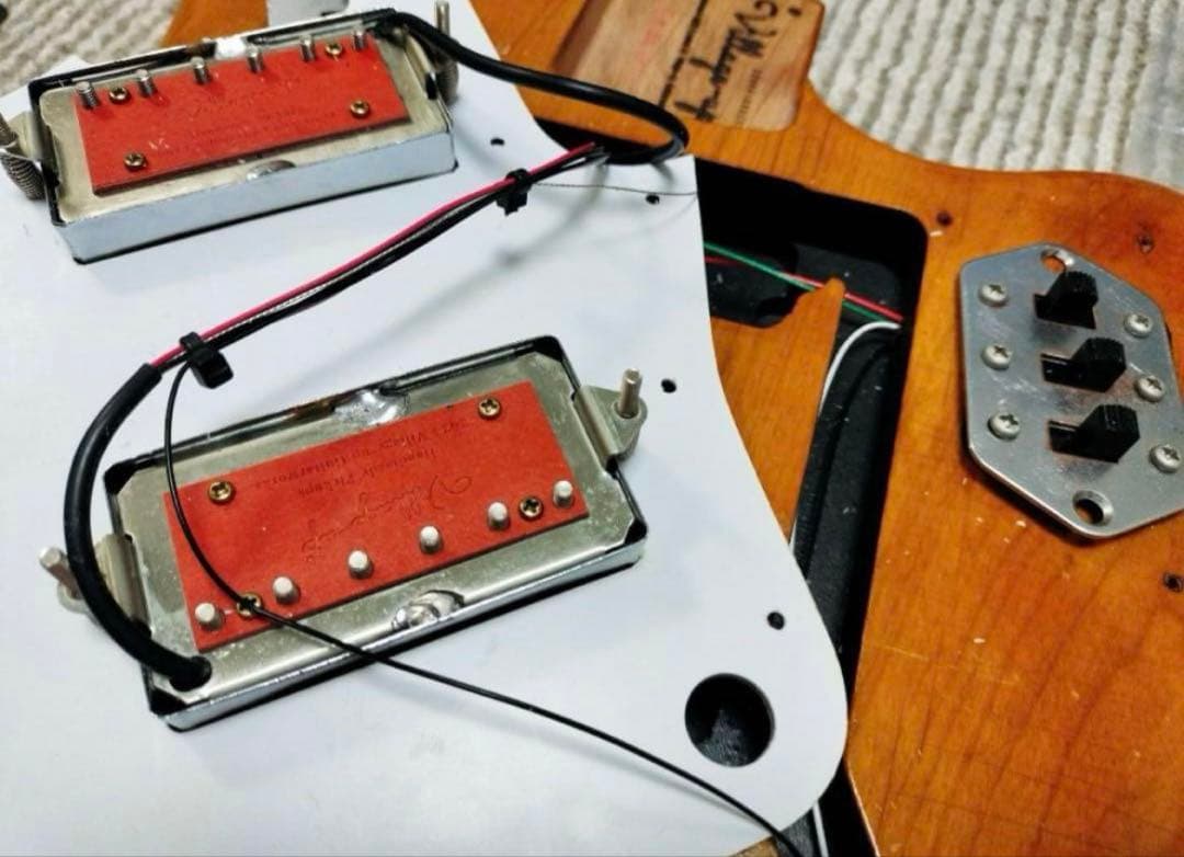 Village-upハンドメイドギター　Jaguar タイプ