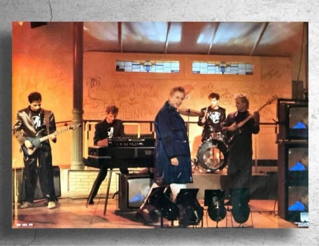 PIL 非売品PR用ポスター