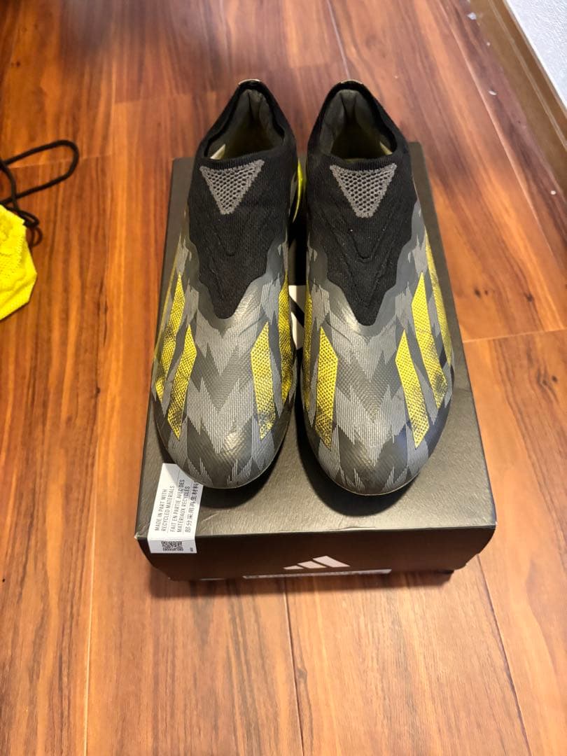 adidas サッカーシューズ 27cm