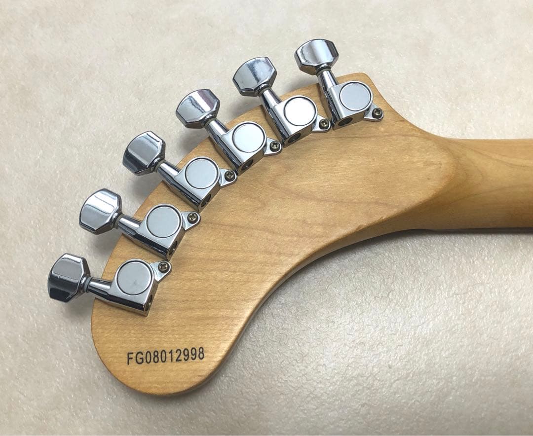 【美品】ZO-3 芸達者 ブラック アンプ内蔵ミニギター 専用ケース付 アーム付