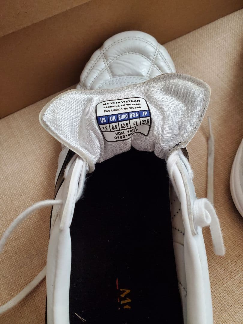 ミズノ　モレリアTF フットサルシューズ